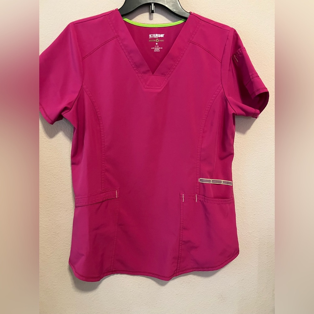 Scrubstar scrub top
